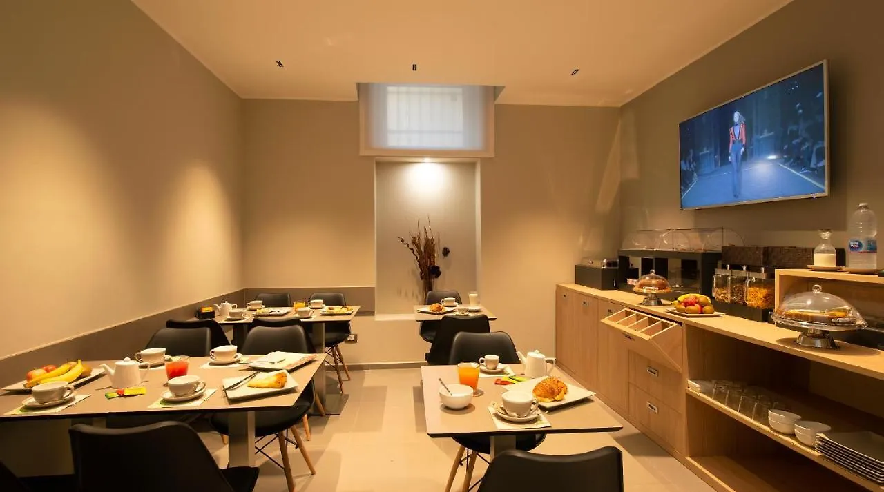 ***  Hotel H21 ميلان إيطاليا